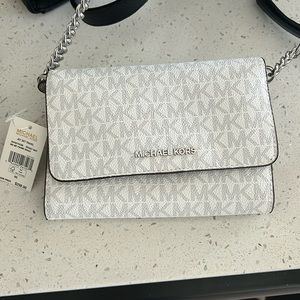 Clutch purse michael kors